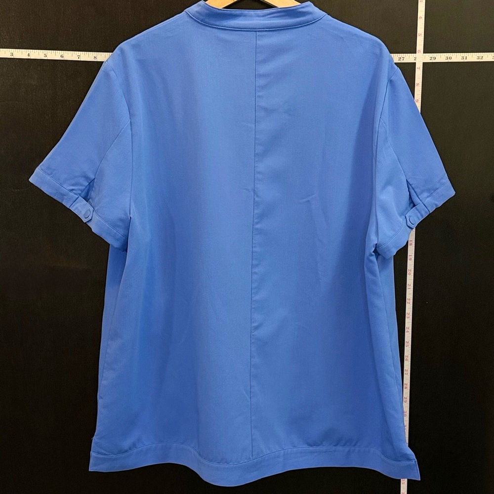 Bundle - TWO FIGS Limited Edition Rosario Military Scrub Top - Picture 6 of 8